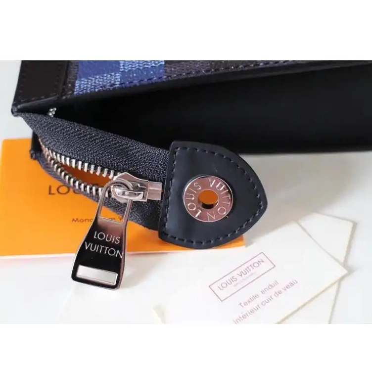 Official Brother Sam LV 19T1L0592 Bags 0825